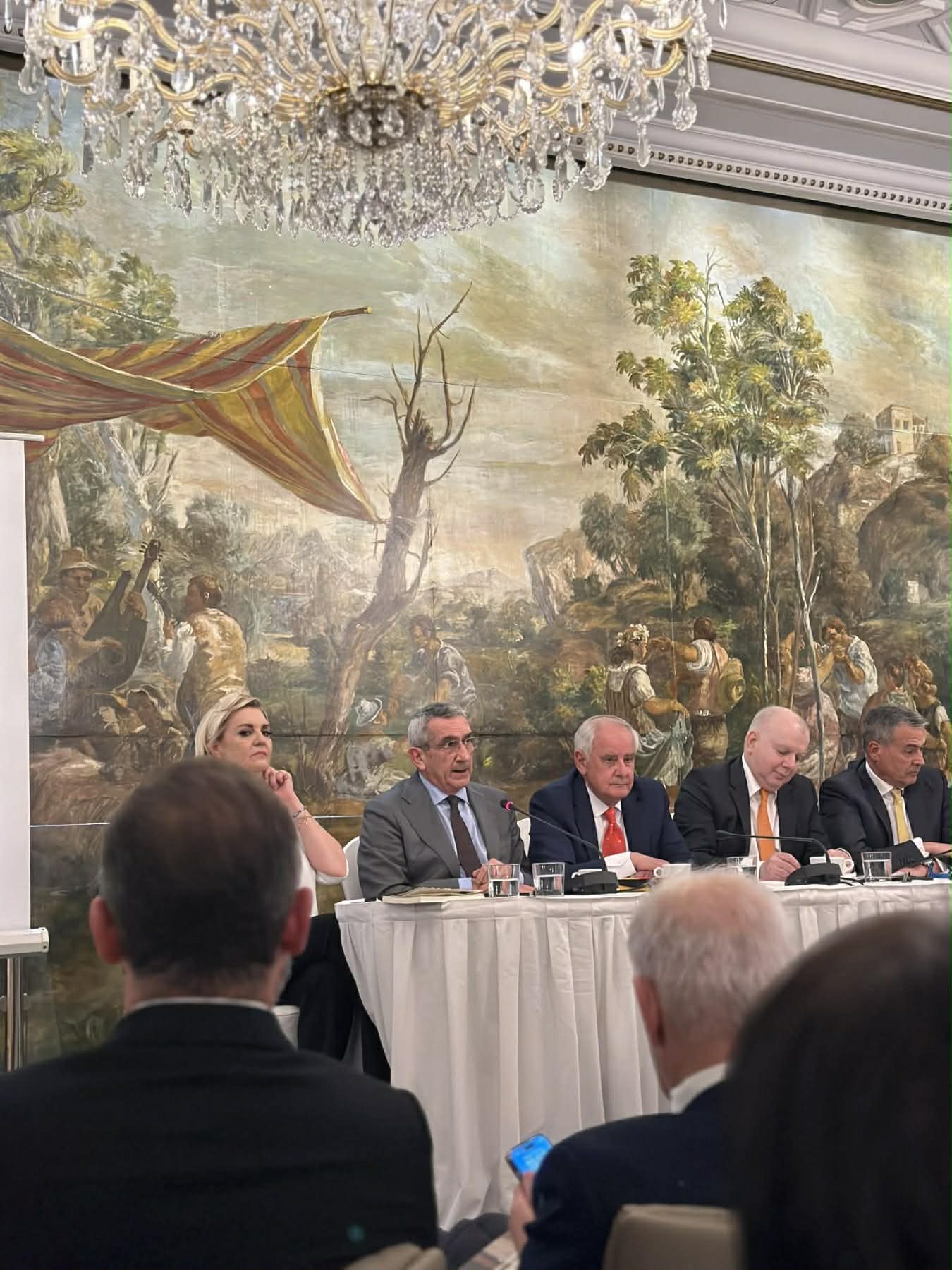 Παρουσιάστηκαν στη Ρόδο τα «Αδημοσίευτα» του Νίκου Χασαπόπουλου – Μια βραδιά γεμάτη ιστορία, δημοσιογραφία και θερμή υποδοχή