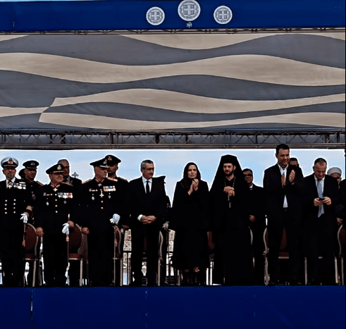 Με λαμπρότητα και εθνική συγκίνηση εορτάστηκε η 25η Μαρτίου στη Ρόδο