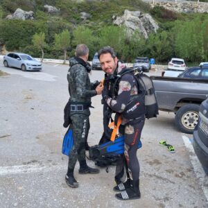 Εθελοντικός καθαρισμός στην παραλία Λαδικού με πρωτοβουλία της ομάδας Pteron Scuba Diving