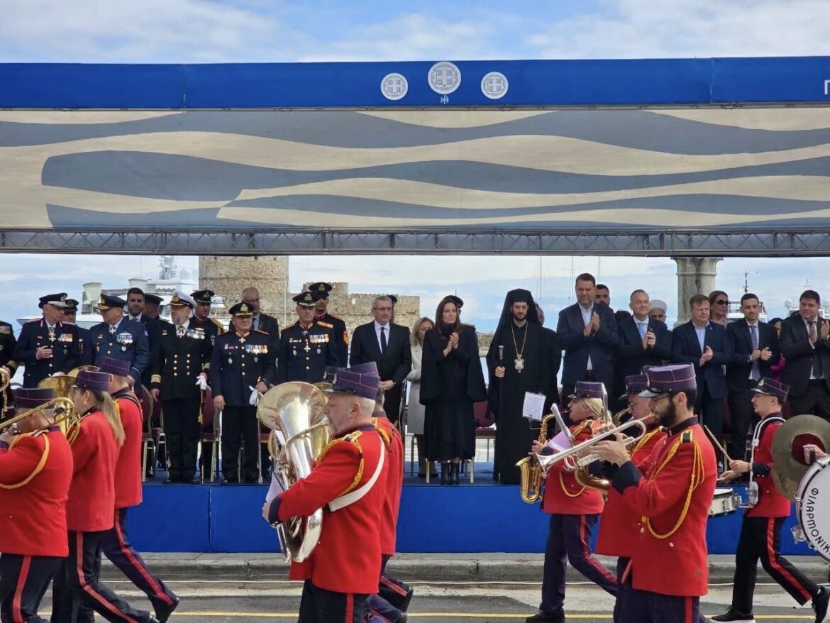 Με λαμπρότητα και εθνική συγκίνηση εορτάστηκε η 25η Μαρτίου στη Ρόδο