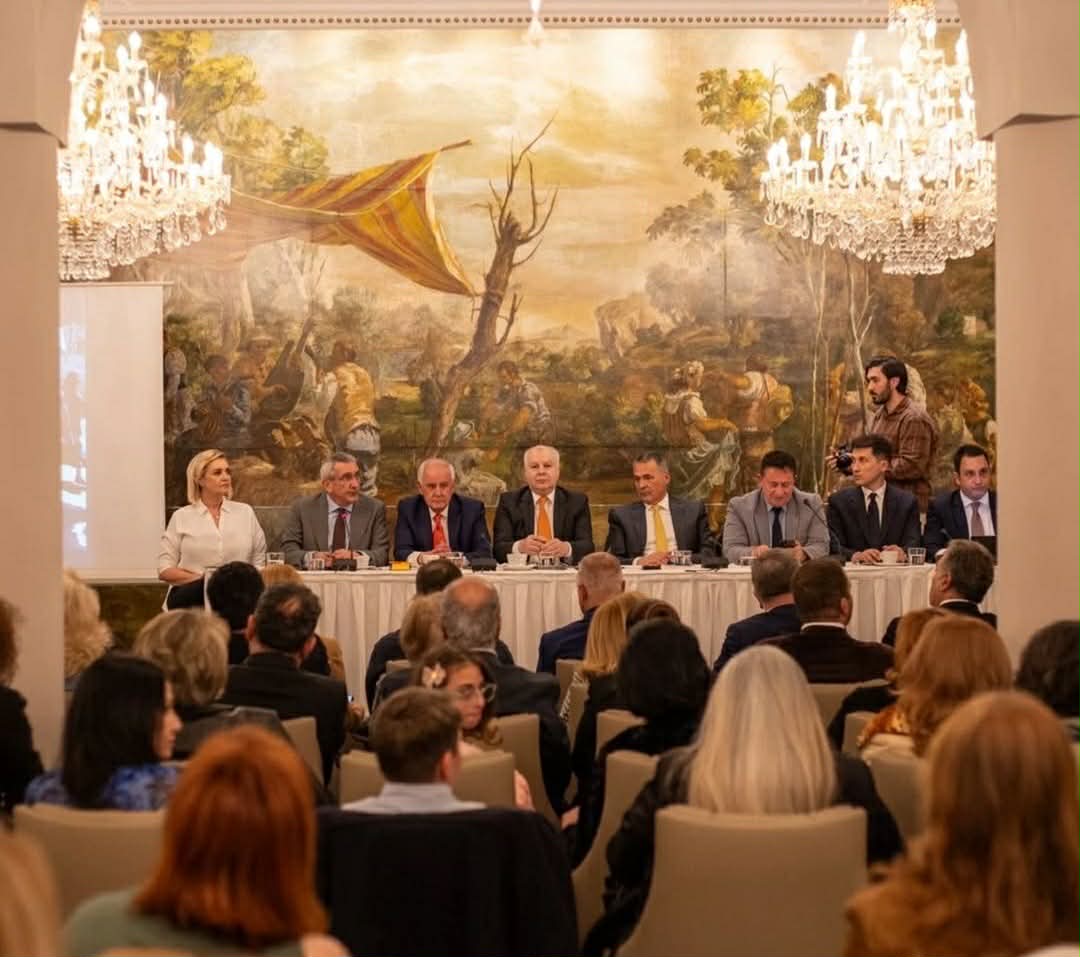 Παρουσιάστηκαν στη Ρόδο τα «Αδημοσίευτα» του Νίκου Χασαπόπουλου – Μια βραδιά γεμάτη ιστορία, δημοσιογραφία και θερμή υποδοχή