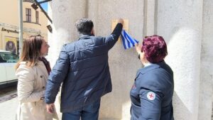 Τελετή μνήμης από τον Ελληνικό Ερυθρό Σταυρό Κω, για τα 24 θύματα του βομβαρδισμού του 1945