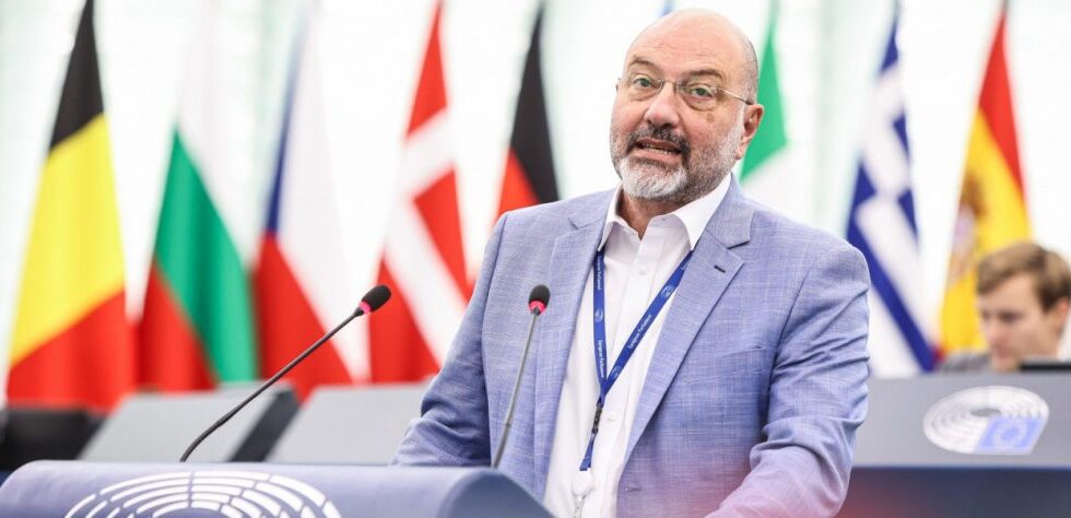 Σάκης Αρναούτογλου στον RV: “Η Ελλάδα δεν έχει άλλα περιθώρια, πρέπει να ενωθούμε” (audio)