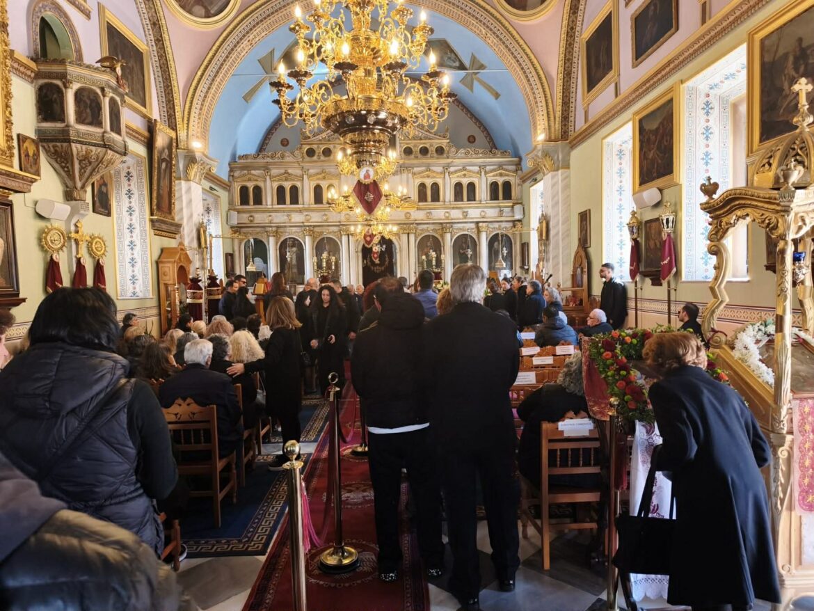 Σε κλίμα βαθιάς οδύνης η Κάλυμνος σήμερα αποχαιρετά τον μεγάλο ευεργέτη Γιάννη Χαλίκο – Με τιμές εν ενεργεία Δημάρχου το τελευταίο κατευόδιο