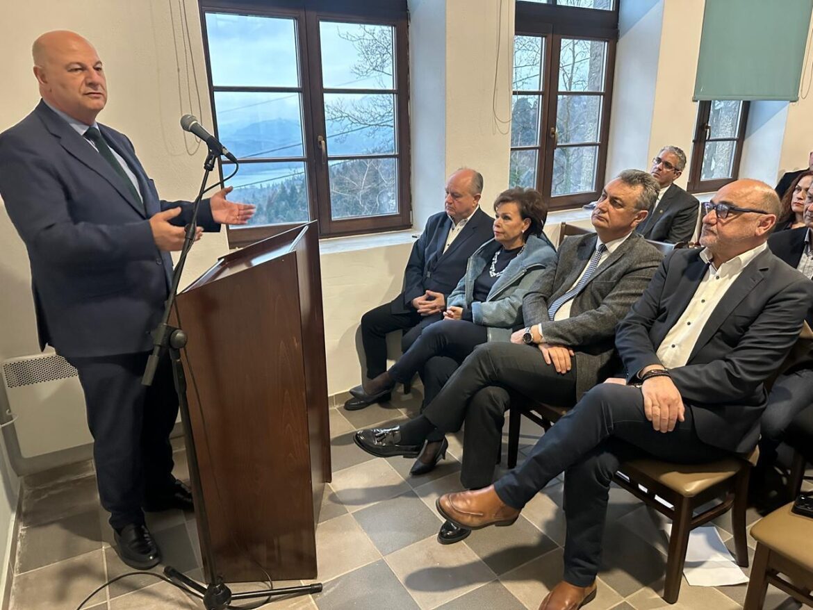 Μάνος Κόνσολας: “Πρόταση 6 σημείων για την αναγέννηση των ορεινών περιοχών”