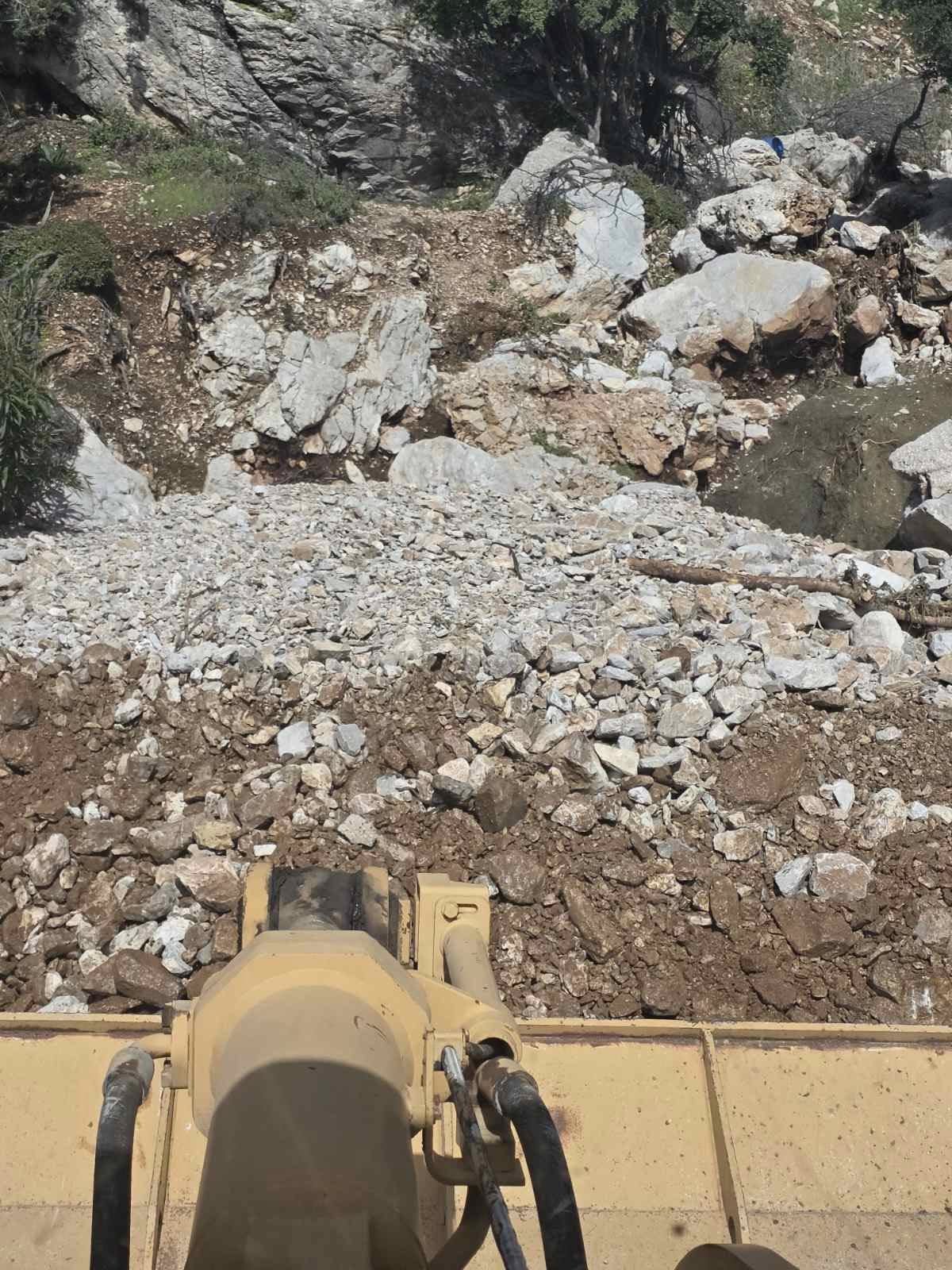 Χρήστος Ευστρατίου: Άνοιξε ξανά ο δρόμος Έμπωνα – Άγιος Ισίδωρος