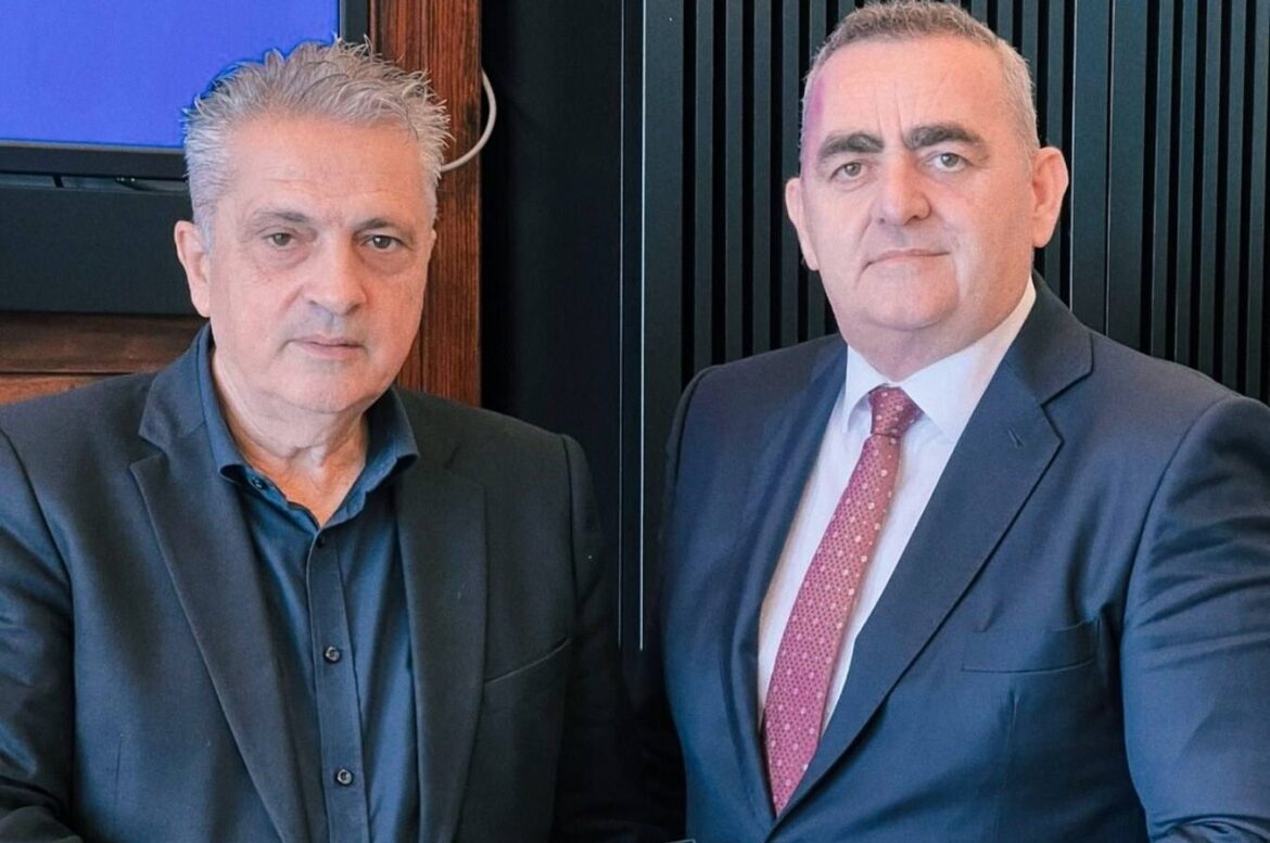 Με τον ευρωβουλευτή Φρέντι Μπελέρη συναντήθηκε ο Α. Ασπράκης