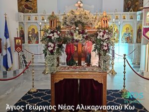 Η Κως βυθίστηκε στην κατάνυξη: Οδοιπορικό στους Επιτάφιους του νησιού μέσα από εικόνες