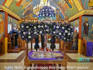 Η Κως βυθίστηκε στην κατάνυξη: Οδοιπορικό στους Επιτάφιους του νησιού μέσα από εικόνες