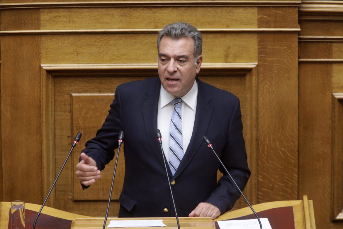 Μάνος Κόνσολας: «Εσωτερική διαδικασία για την κάλυψη της θέσης προϊσταμένου στο κτηματολόγιο στην Κάρπαθο και διαγωνισμός για την ενίσχυσή του με προσωπικό»