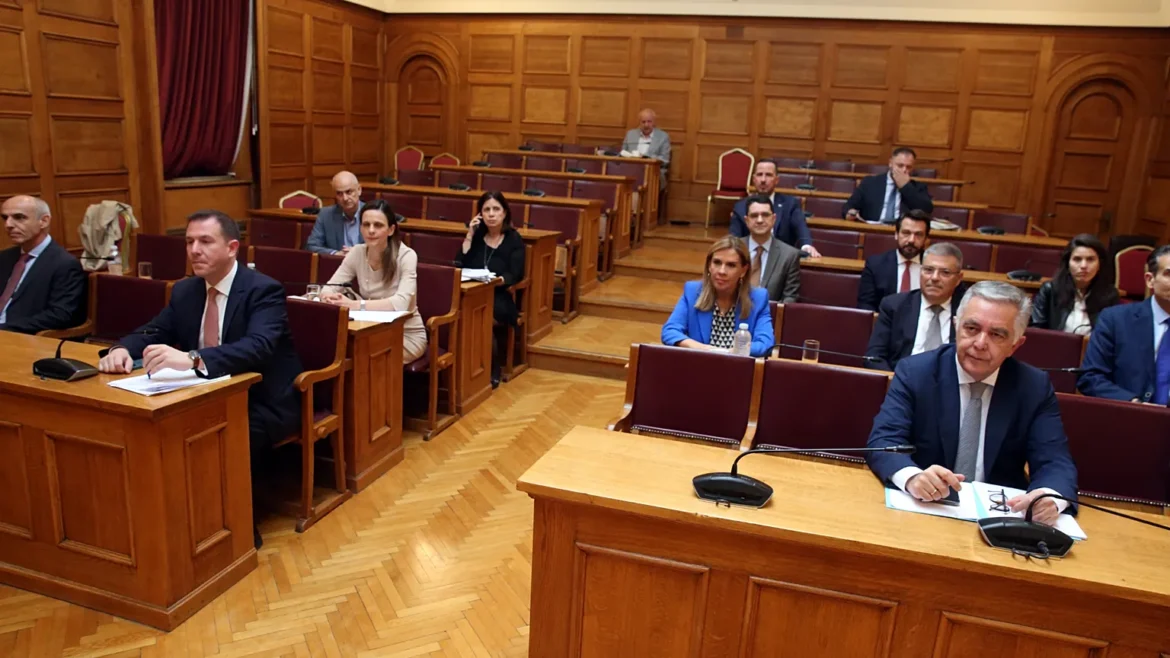 Βασίλης Υψηλάντης στον RV για το ασυμβίβαστο: «Περιβάλλοντα διακινούν θέσεις που πλήττουν το γόητρο των βουλευτών» (audio)