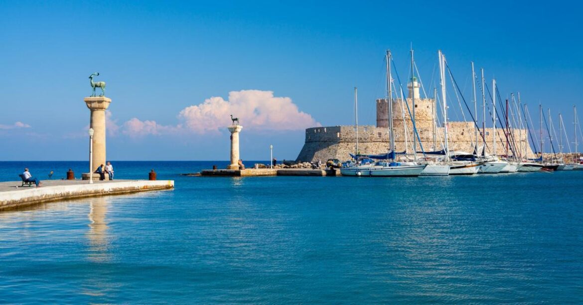 Γερμανία: Άνοδος για ευρωπαϊκούς προορισμούς λόγω κρίσης στον Κόλπο – Στους δημοφιλείς Ρόδος, Κως, Κρήτη