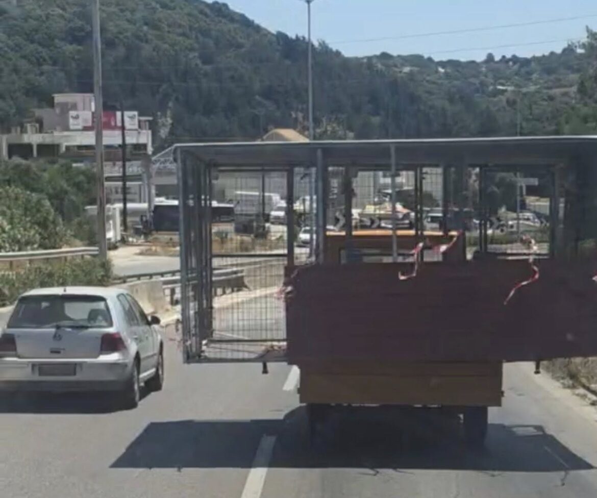“Παίζουν με τη ζωή στους δρόμους” – Καταγγελία Κ. Στυλιανού για επικίνδυνη μεταφορά φορτίου και άμεση κινητοποίηση της Τροχαίας
