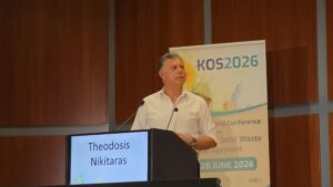 Ξεκίνησε στην Κω το διεθνές συνέδριο KOS 2026 για τη βιώσιμη διαχείριση στερεών αποβλήτων