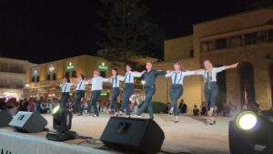 Η Πλατεία Ελευθερίας πλημμύρισε από μουσική και χορό με το Φεστιβάλ «ELIKONIA»