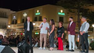 Η Πλατεία Ελευθερίας πλημμύρισε από μουσική και χορό με το Φεστιβάλ «ELIKONIA»