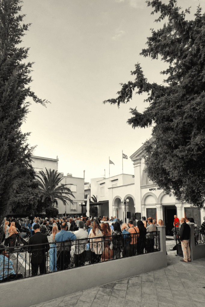 Γιώργος Σάββενας: Ο Άι Νικόλας σκέψεις για τη γειτονιά που καθημερινά με αγκαλιάζει