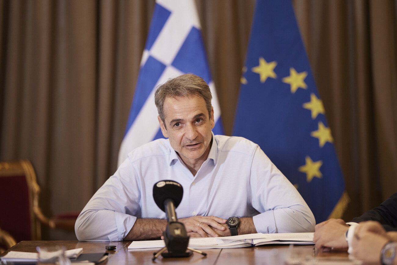 Εύσημα Μητσοτάκη στη ναυαρχίδα του ελληνικού τουρισμού για την ανθεκτικότητά της, κατά τη σύσκεψη με τους φορείς – Ιδιαίτερη μνεία στους εργαζόμενους