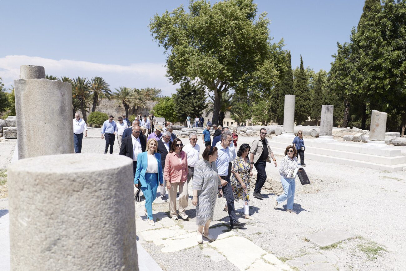 Επίσκεψη του Πρωθυπουργού Κυριάκου Μητσοτάκη στην Περβόλα, στη Μεσαιωνική Πόλη της Ρόδου