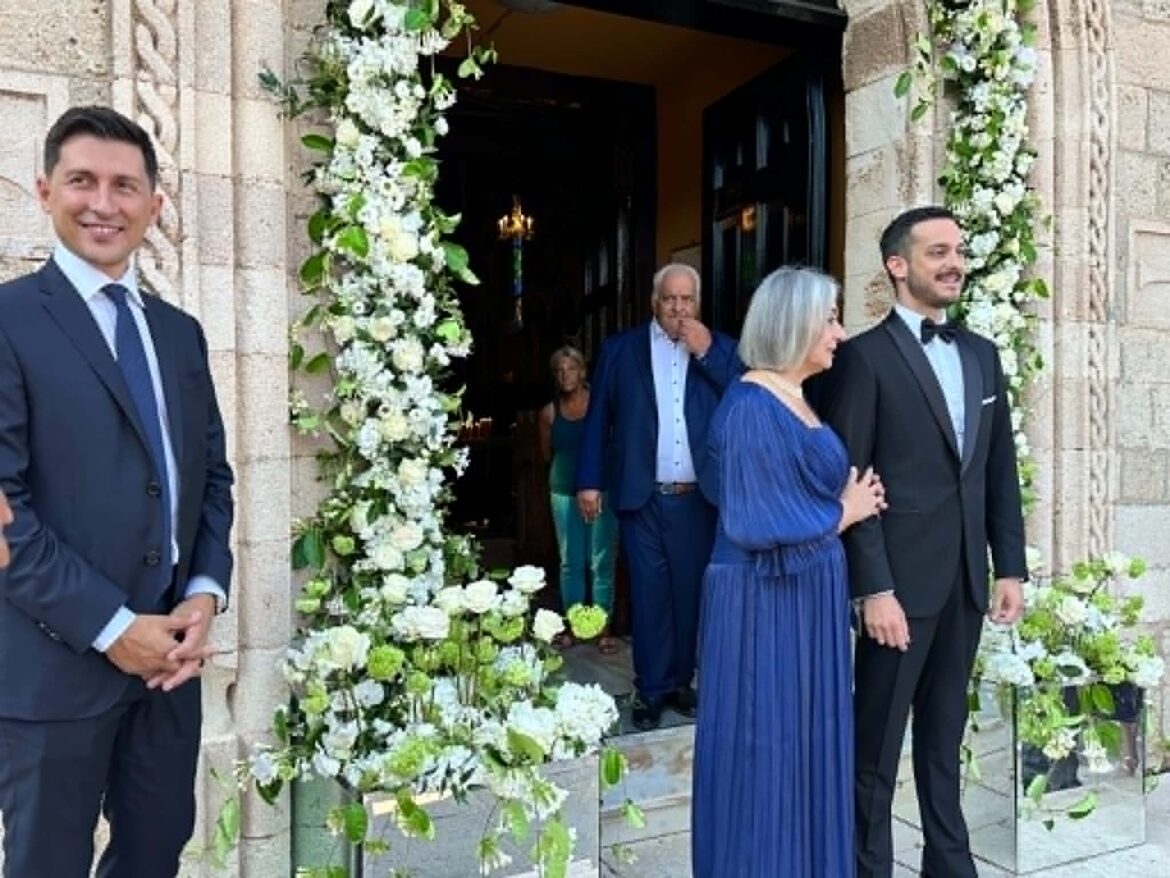 Παραμυθένιος ο γάμος της χρονιάς, του Στέργου Χατζηδιάκου και της Κατερίνας Κωσταρίδη (pics & video)