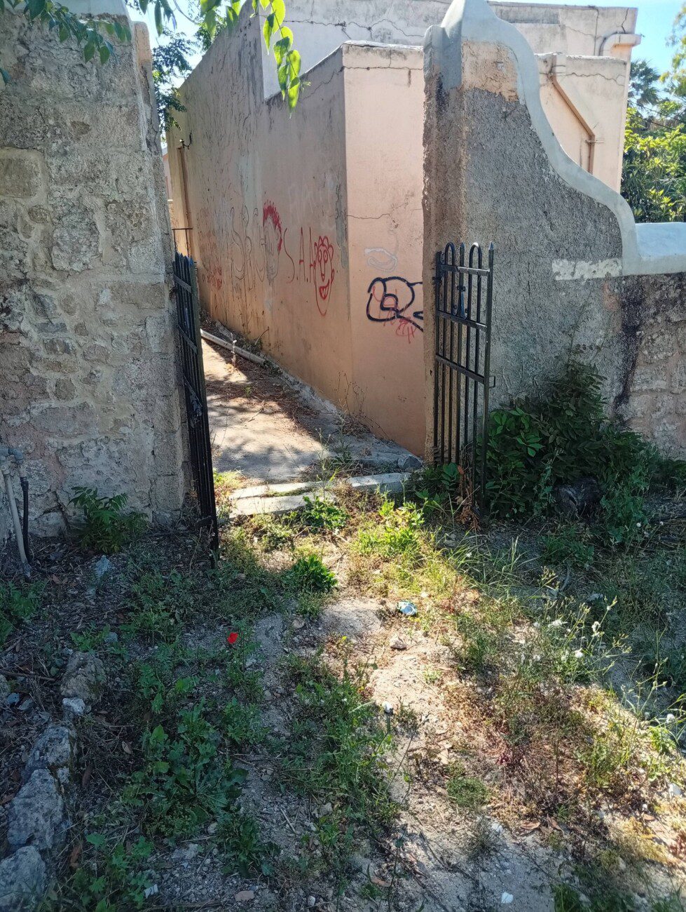 Παναγιώτης Σταμάτης στον RV: “Έτσι «παραδίδεται» η Ροδιακή Έπαυλη στους Ροδίτες” (audio + φωτο)