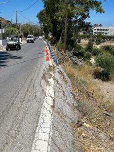Ο δημοτικός σύμβουλος Γιώργος Κοκαλάκης καταγγέλλει «λύσεις βιτρίνας» στον δρόμο του Τσεσιμέ Κεφάλου Κω