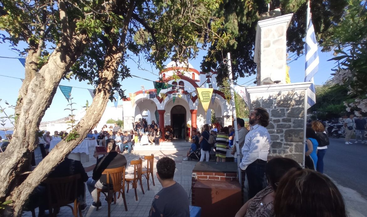 Με λαμπρότητα ο Πανηγυρικός Εσπερινός του Αγίου Νικήτα στη Νίσυρο