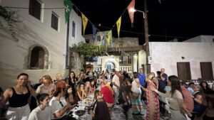 Με λαμπρότητα ο Πανηγυρικός Εσπερινός του Αγίου Νικήτα στη Νίσυρο
