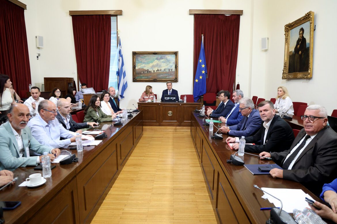 Μάνος Κόνσολας: «Ο κλάδος της ιχθυοκαλλιέργειας είναι η δημιουργική και παραγωγική Ελλάδα»