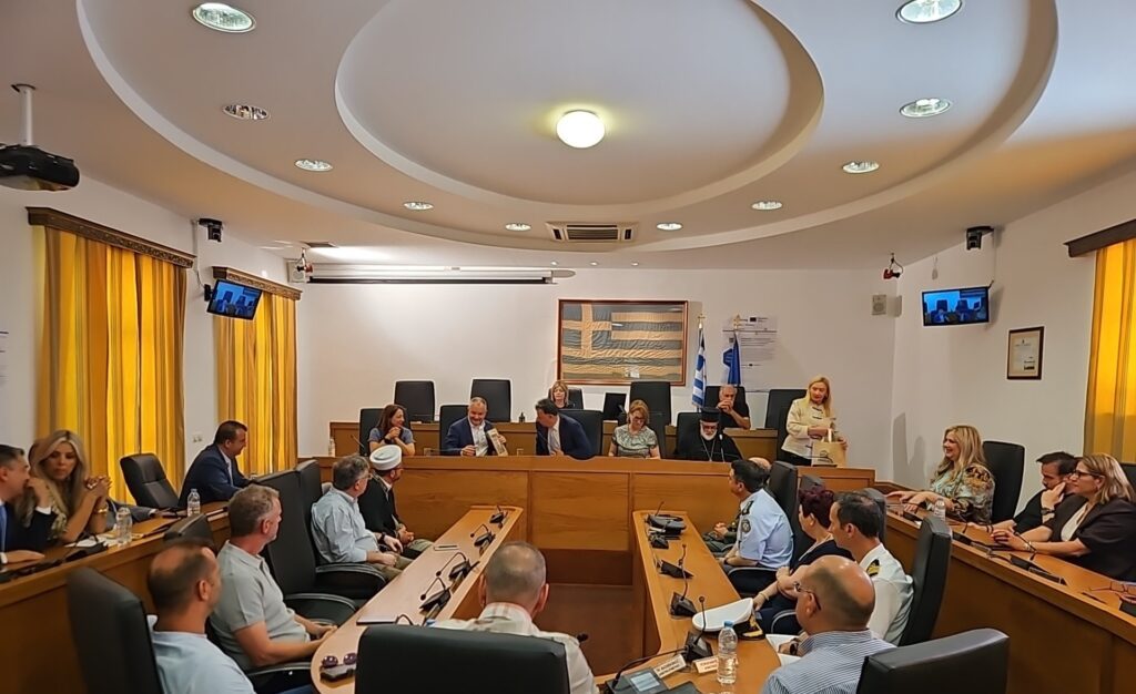 Τιμητικός τίτλος «Πολίτης της Κω» στον Βρετανό Πρέσβη Matthew Lodge