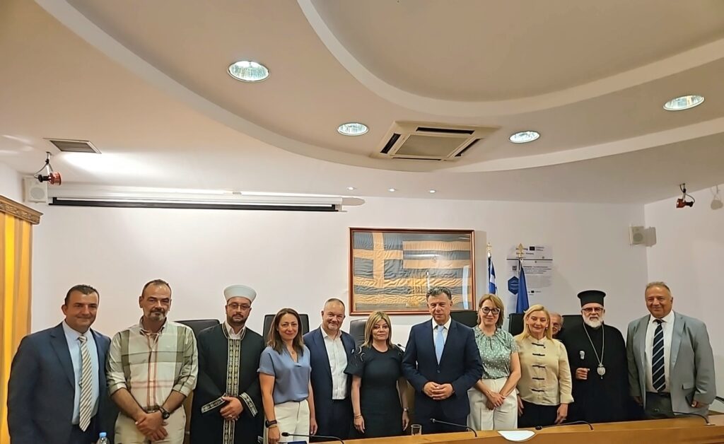 Τιμητικός τίτλος «Πολίτης της Κω» στον Βρετανό Πρέσβη Matthew Lodge