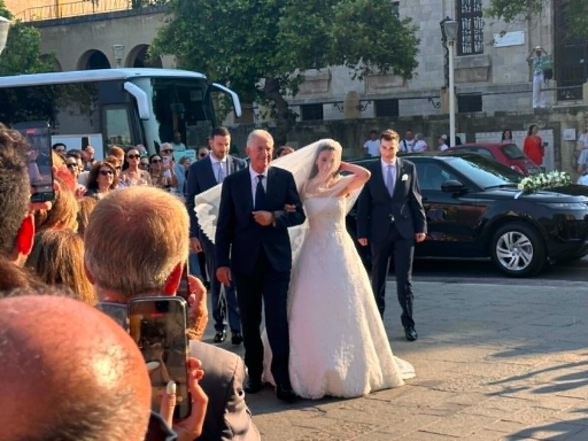 Παραμυθένιος ο γάμος της χρονιάς, του Στέργου Χατζηδιάκου και της Κατερίνας Κωσταρίδη (pics & video)