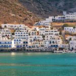 Το ελληνικό νησί μέσα στα “διαμάντια” της Ευρώπης – “Παραμυθένιο, ο χρόνος μοιάζει να έχει σταματήσει”