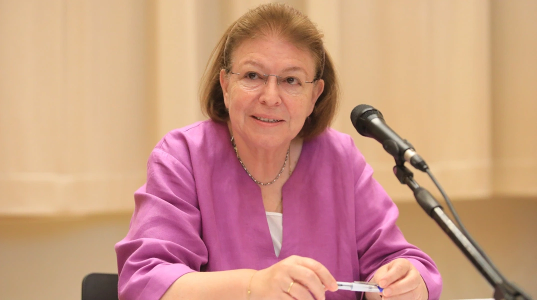 Λίνα Μενδώνη στον RV: “Δεν δόθηκε ποτέ εντολή να μη μιλήσει ο δήμαρχος. Όλο αυτό κατασκευάστηκε” – Πλήρης αποδόμηση του αφηγήματος Κολιάδη (audio)
