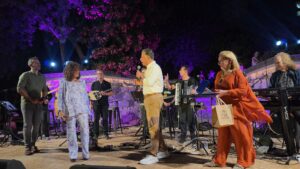 Η Γλυκερία μάγεψε το κοινό σε μια μοναδική μουσική βραδιά στο λιμάνι της Κω