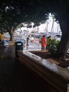 Εκτεταμένος καθαρισμός και πλύση στην παραλιακή ζώνη της Κω