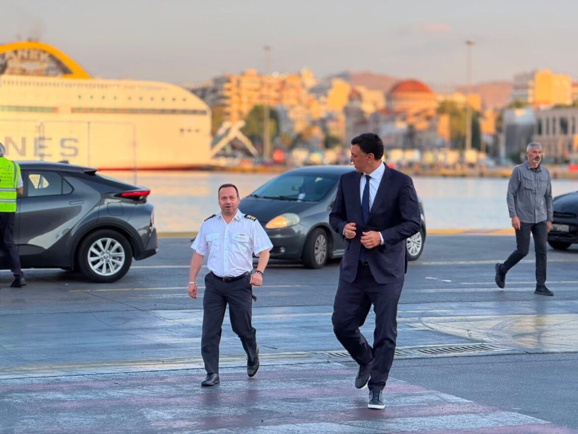 Β. Κικίλιας από λιμάνι Πειραιά: «Έχουμε χιλιάδες λιμενικούς σε όλα τα λιμάνια μας για την ασφάλεια και την εξυπηρέτηση του επιβατικού κοινού – Στο 100% θα φτάσει η πληρότητα»