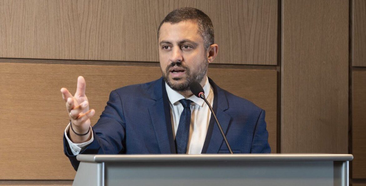 Ρόδος: Το πολιτικό μάθημα του Νίκου Γερονικόλα και οι «παρασκηνιακές» μοιρασιές στο Δήμο