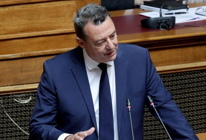 Χρήστος Ροϊλός στον RV: Από το Καστελόριζο στο Γεννάδι, oι παρεμβάσεις της 2ης ΥΠΕ για κατοικίες γιατρών στα νησιά (audio)