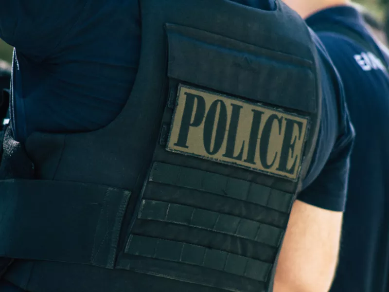 Εξαρθρώθηκε από το ελληνικό FBI κύκλωμα τηλεφωνικών απατών – «Κέντρο» στο Ζεφύρι, λεία άνω των €1,6 εκατ.